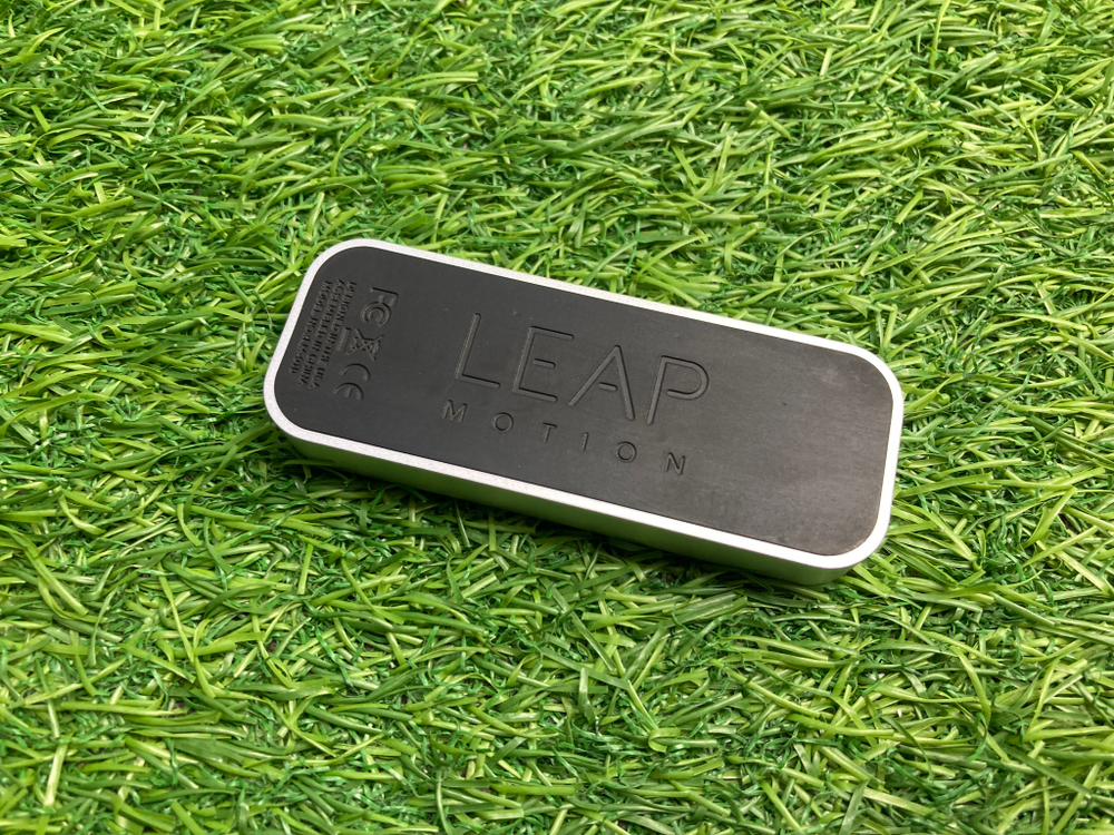 Контроллер Leap Motion