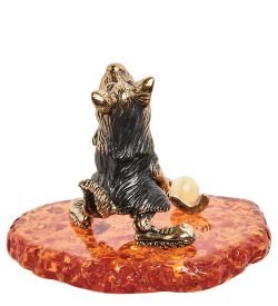 Народные промыслы AM-1333 Фигурка «Волк Хоккей на траве» (латунь, янтарь)