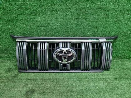 Решетка радиатора Toyota LC Prado 150 (2017-н.в.)