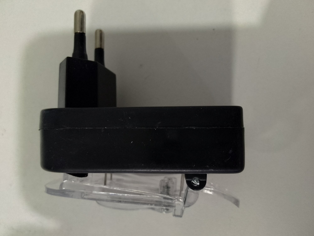 Сетевое зарядное устройство  -лягушка USB L13