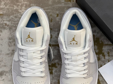 Air Jordan 1 Low Paris