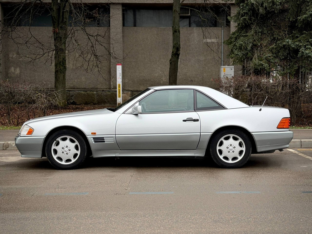 Mercedes-Benz SL 320