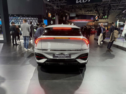 Задний сквозной фонарь (полоса) Kia EV6 оригинал