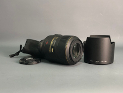 Nikon 105mm 2.8G IF-ED AF-S VR Micro-Nikkor