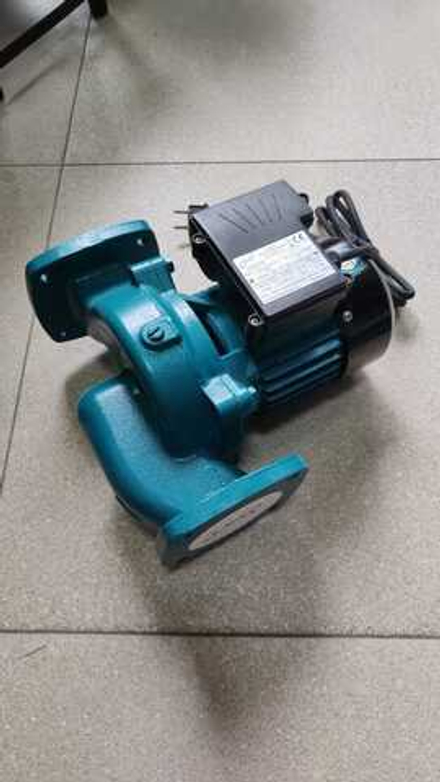 Насос циркуляционный фланцевый LEO LPm370