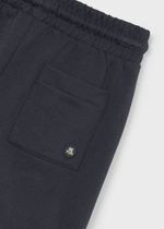 две футболки с шортами