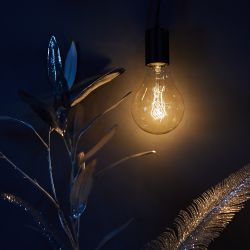 IL-V-A95-60-GOLDEN-E27 SW01 Лампа накаливания Vintage. Форма A. Форма нити SW. Картон. ТМ Uniel