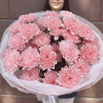 "Поцелуй ангела"- пудрово-нежный букет из пышных хризантем