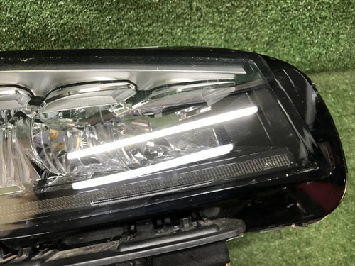 Битая Фара правая Geely Atlas Pro (2021-н.в.) LED