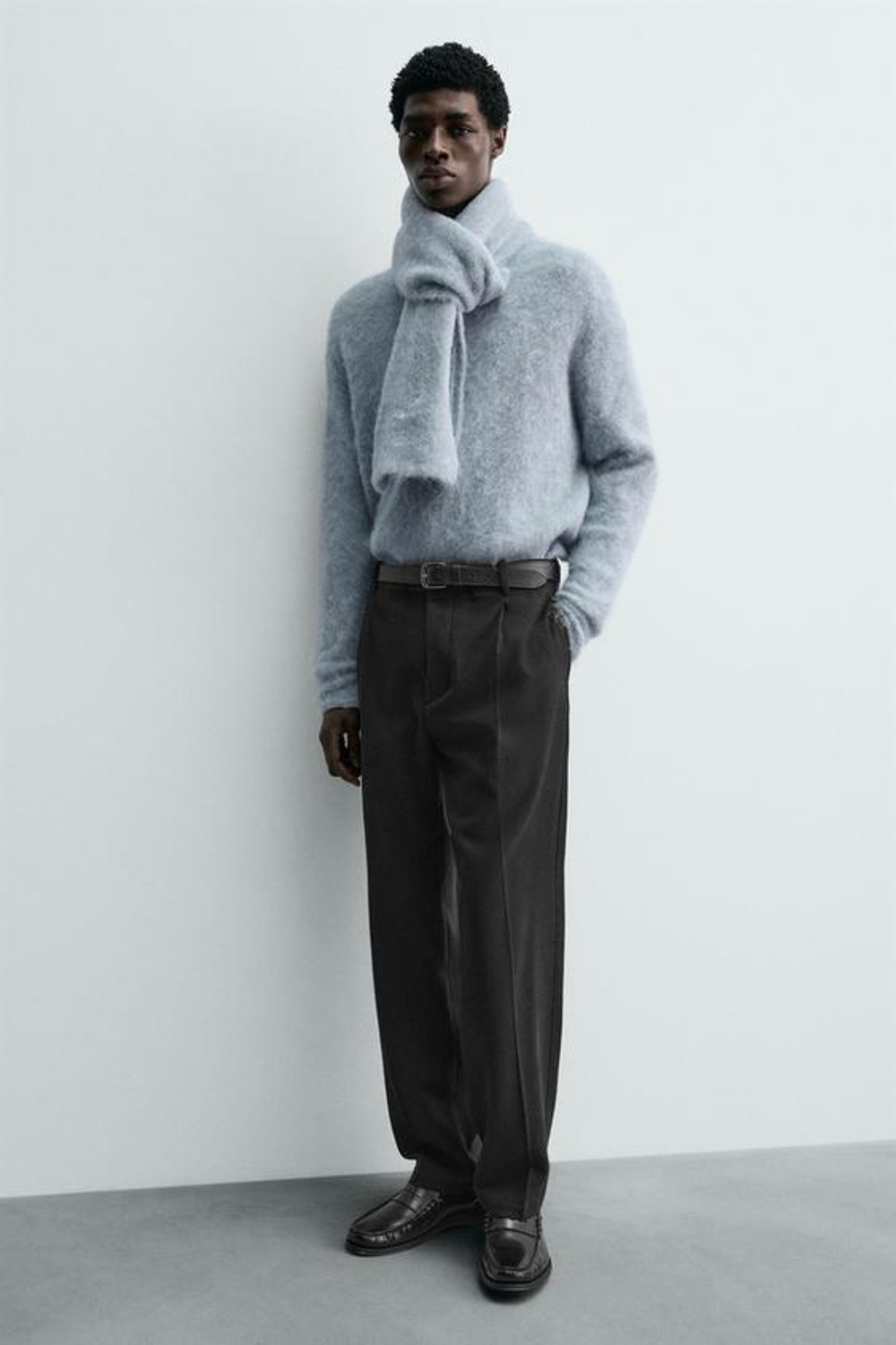 ZARA БРЮКИ ИЗ ФЛАНЕЛИ СО СКЛАДКАМИ, ЧЕРНЫЙ