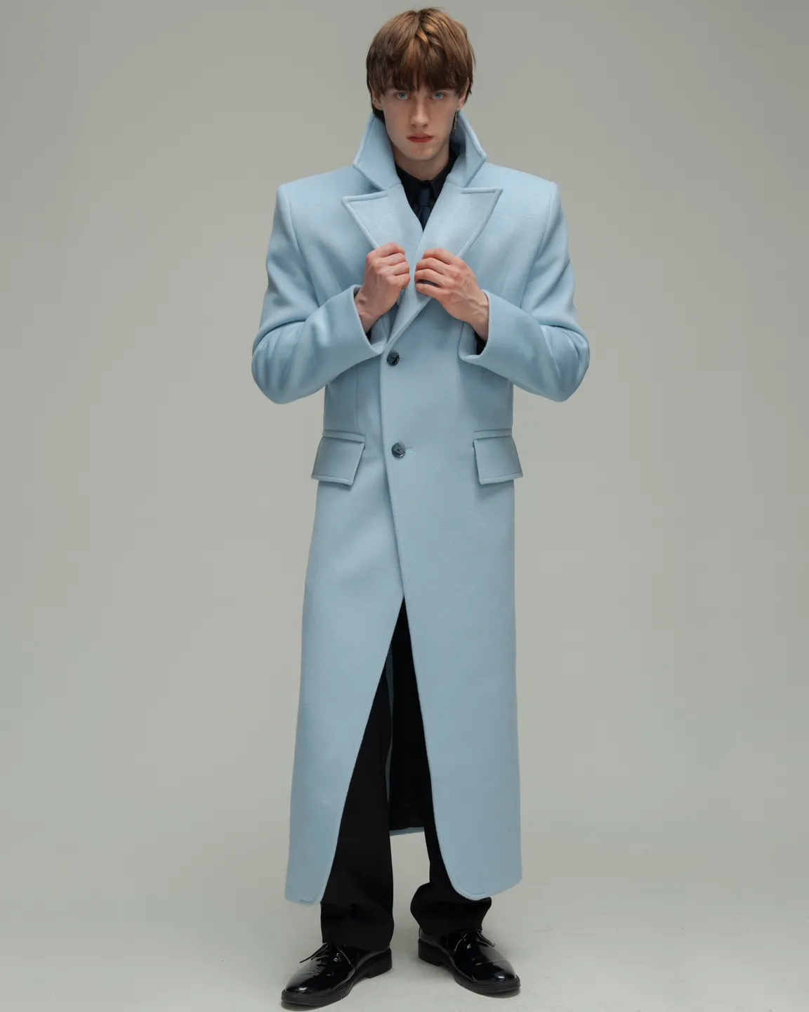 Голубое пальто 