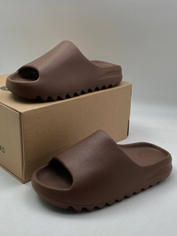 Слиперы Yeezy