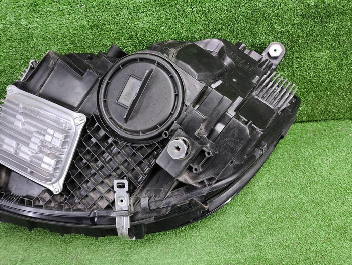 Фара правая Mercedes S W222 (17-20) Multibeam LED