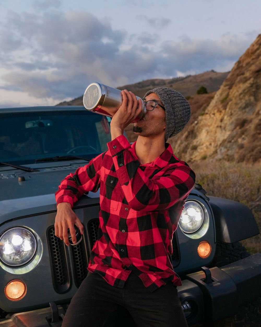 Термобутылка Klean Kanteen TKWide Loop Cap 64oz (1900 мл) Brushed Stainless