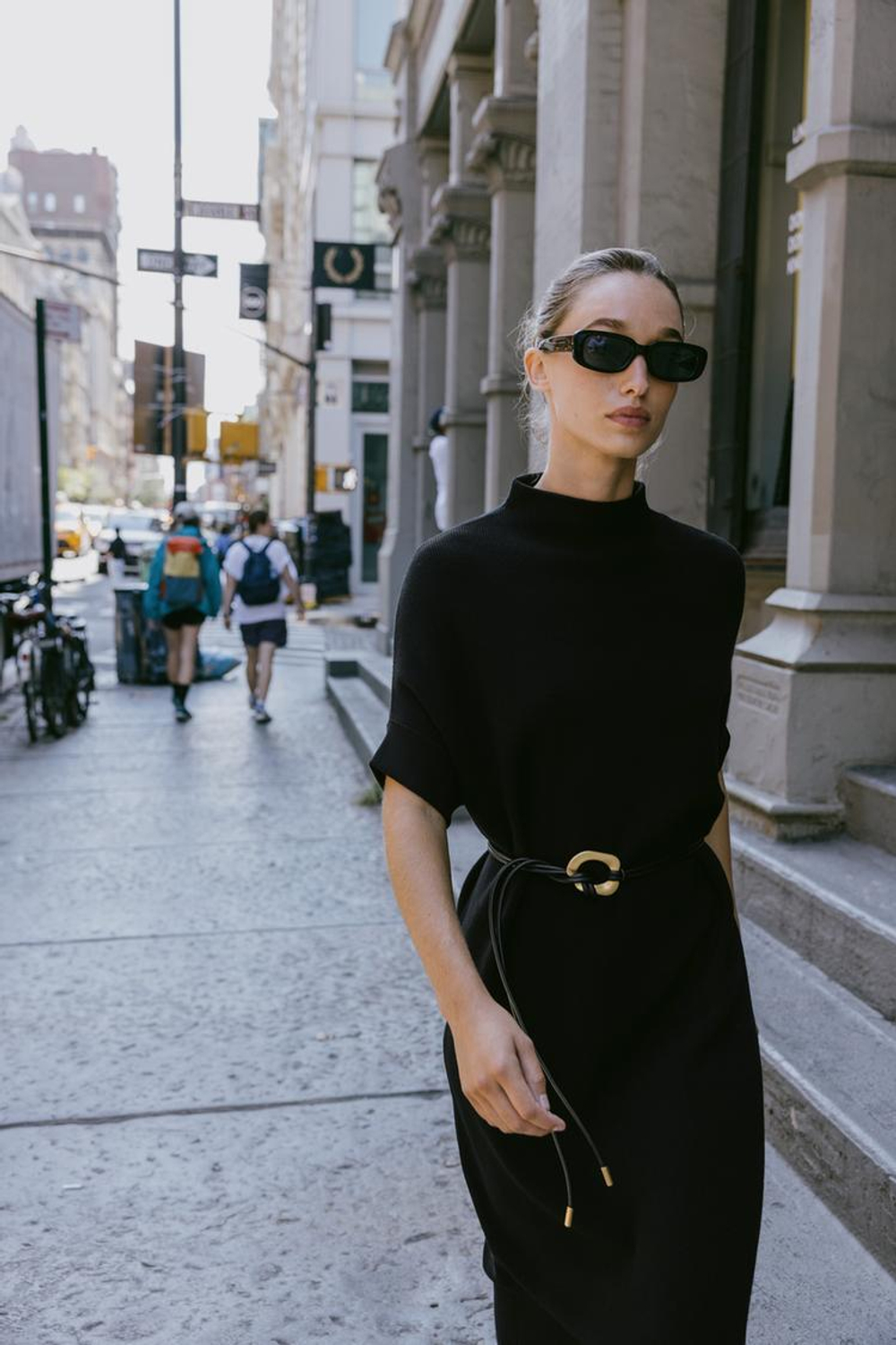 ZARA ТРИКОТАЖНОЕ ПЛАТЬЕ С РЕМНЕМ, ЧЕРНЫЙ