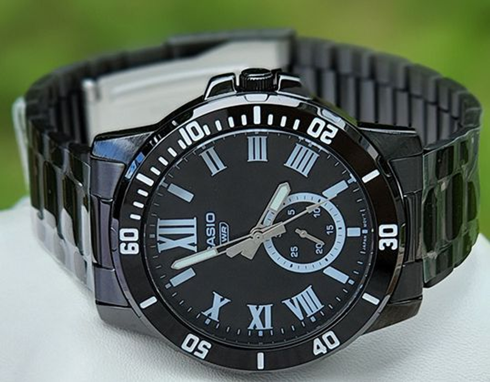 Мужские наручные часы Casio MTP-VD200B-1B