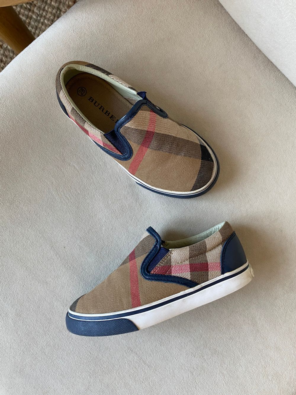 Слипоны Burberry, 28