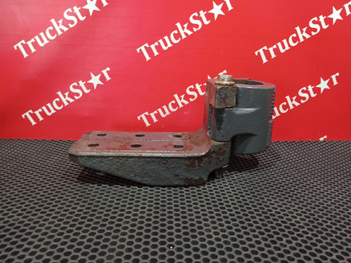 Кронштейн заднего стабилизатора левый 2020г.