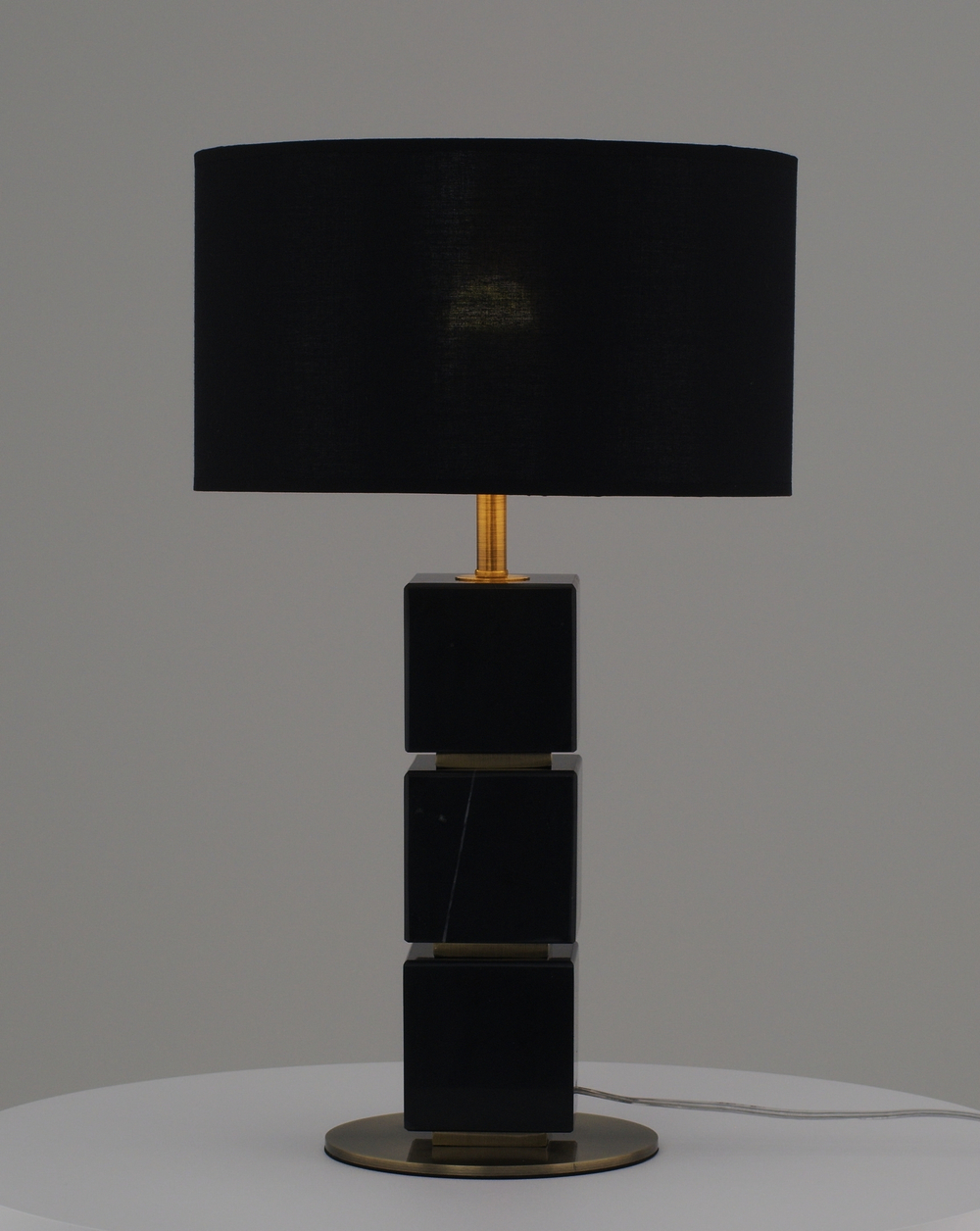 Лампа настольная Moderli V11146-1T Collett