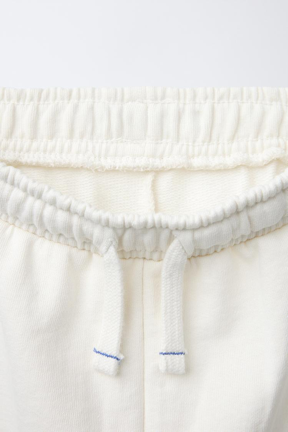 ZARA ШОРТЫ C КОНТРАСТНЫМИ КРОМКАМИ, ЭКРЮ