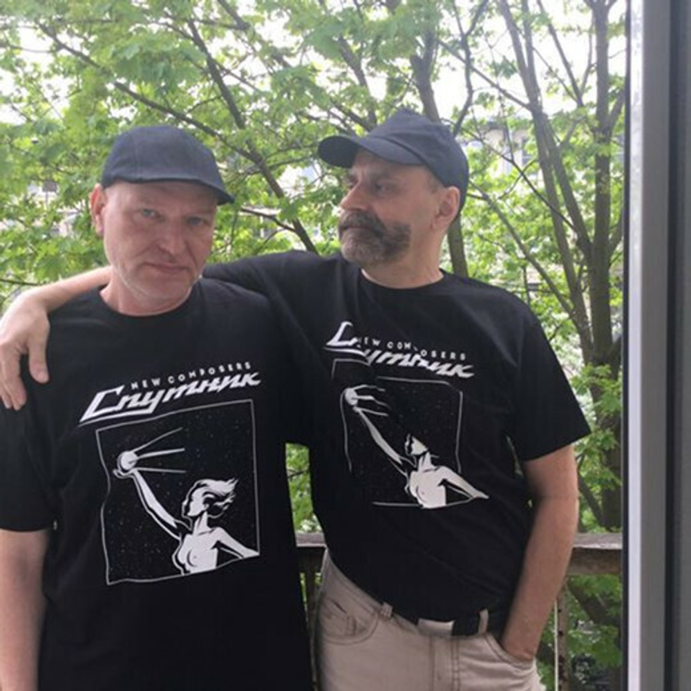 Футболка: «New Composers — Sputnik»