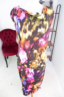 Платье обтягивающего кроя, визуально 48/50 размер