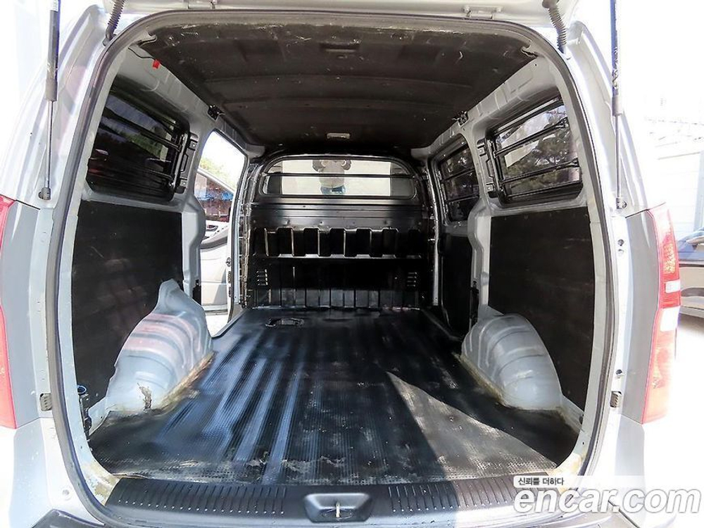 Hyundai The New Grand Starex Van 3-х местный (07.2020)