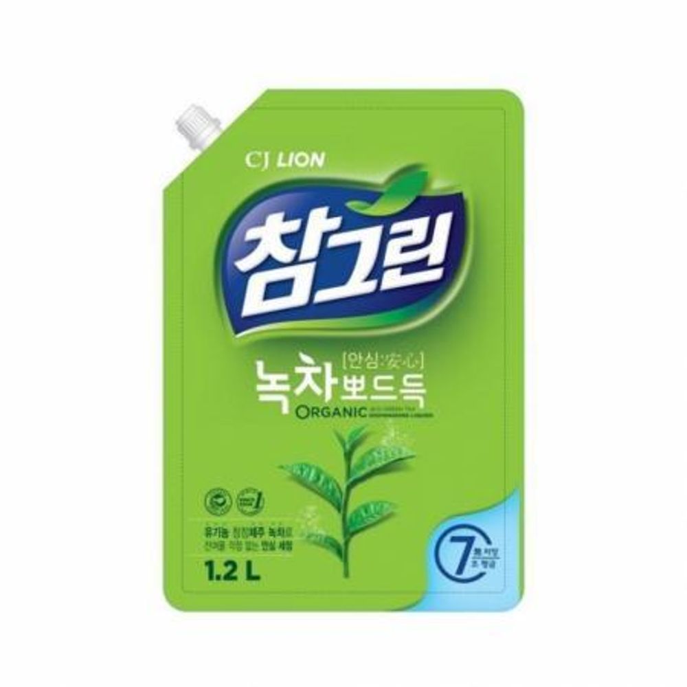 LION Средство для мытья посуды, овощей и фруктов Charmgreen Зеленый чай 1.2 л