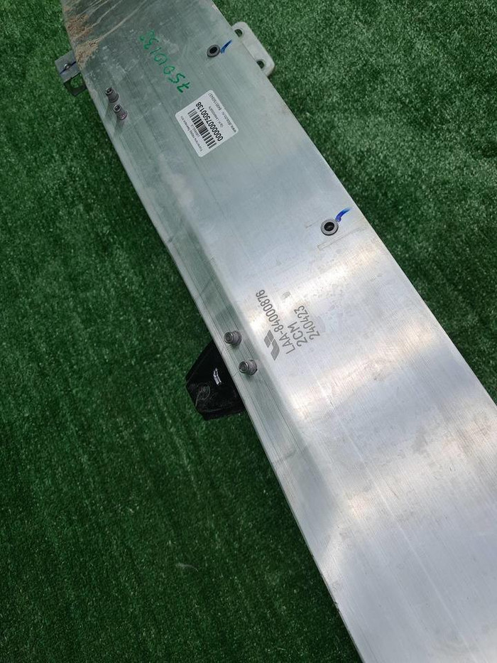 Усилитель передний Lixiang L6 (2024-н.в.)