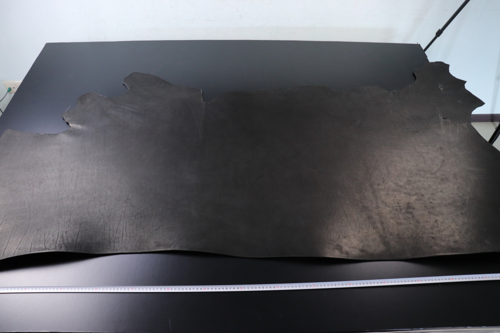 4,1-4,5 полукожа черная 164 дм² (КЛ)