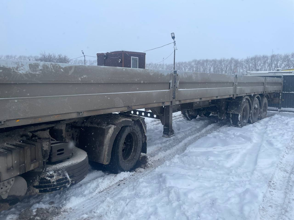 САВ (СпецАвто-Восток) 9318* Полуприцеп тяжеловоз 3 оси 931803E3 (Не раздвижной)