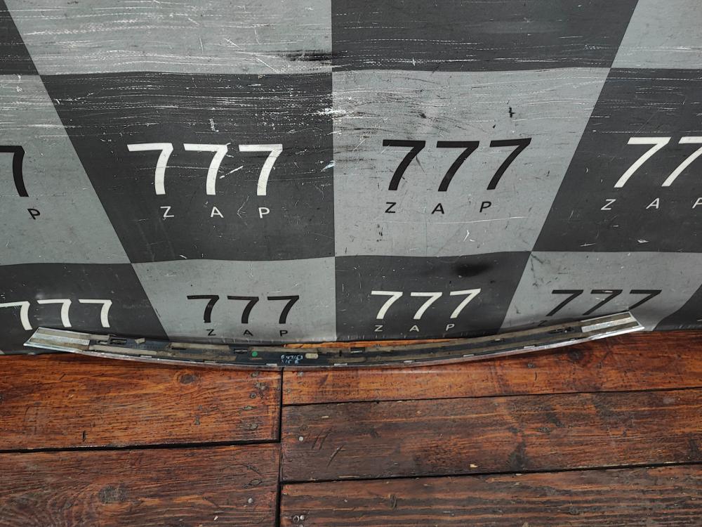 Молдинг крышки багажника Mercedes GLA (X156) 13-20 Б/У Оригинал A1567430082