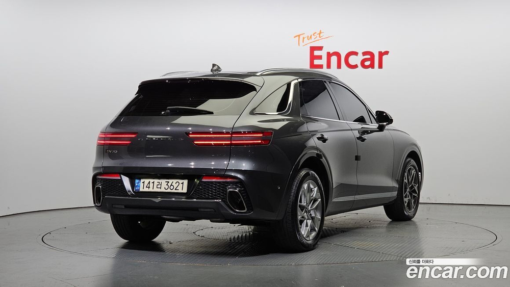 Genesis GV70 2.5T Бензин 2WD (03.2021)