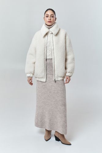 Бомбер из меха