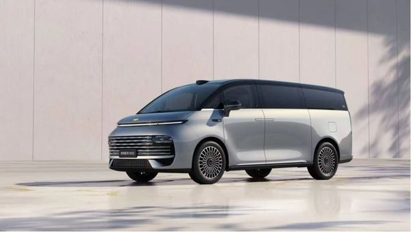 Официально представлен минивэн Geely Galaxy V900 EREV мощностью 456 л. с. по цене от 38 500 долларов США