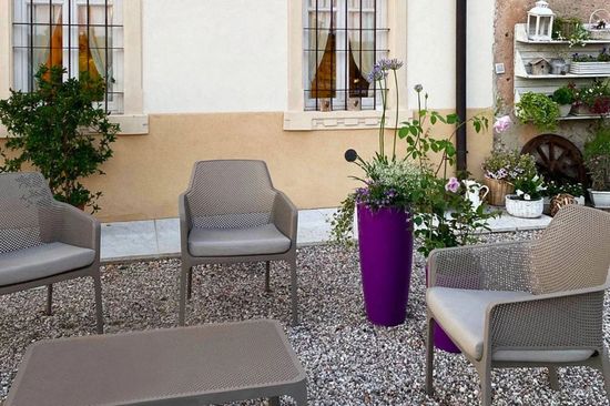 Журнальный столик Net Table 100 пластиковый серый Nardi Италия