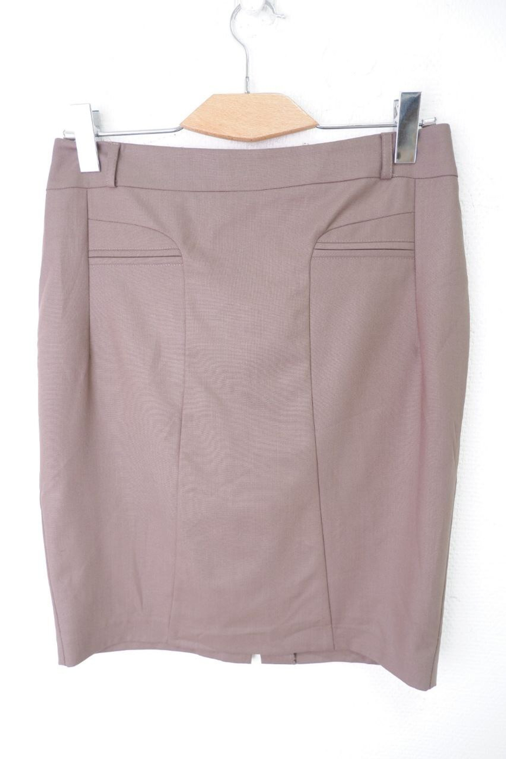 Юбка лаконичная 46 размер