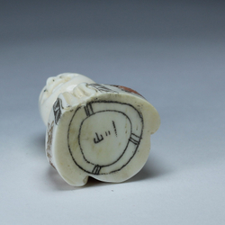 Нэцкэ Ребенок в кимоно