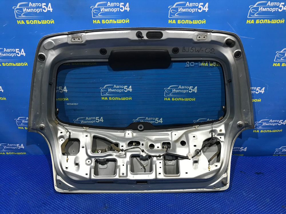 Дверь пятая MAZDA FAMILIA 2001