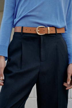 ZARA БРЮКИ ИЗ ЛЬНА С ЗАЩИПАМИ И РЕМНЕМ, МОРСКОЙ СИНИЙ