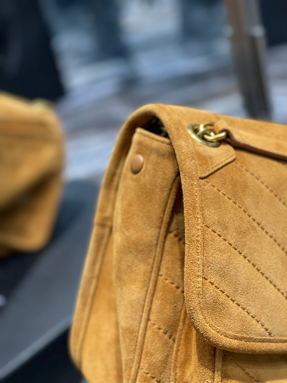 Saint Laurent Niki 28 cm
