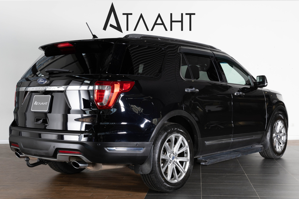 Ford Explorer, 2018 год