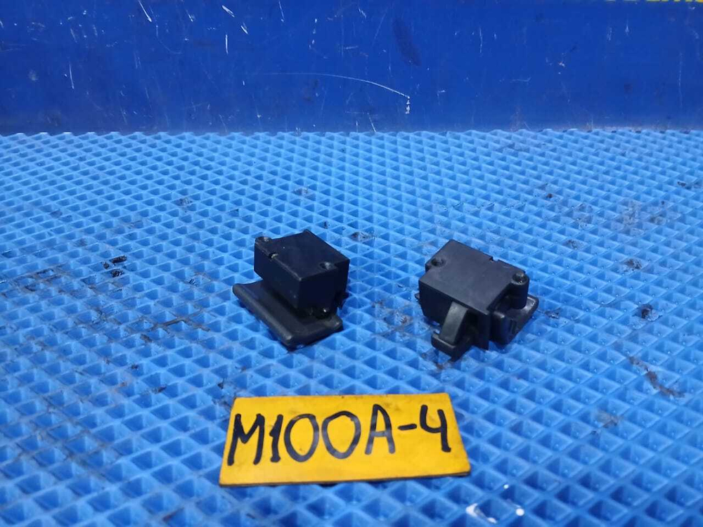 Бардачок пассажирский TOYOTA DUET 1998-2000