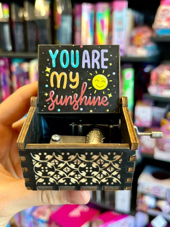 Музыкальная шкатулка детская деревянная