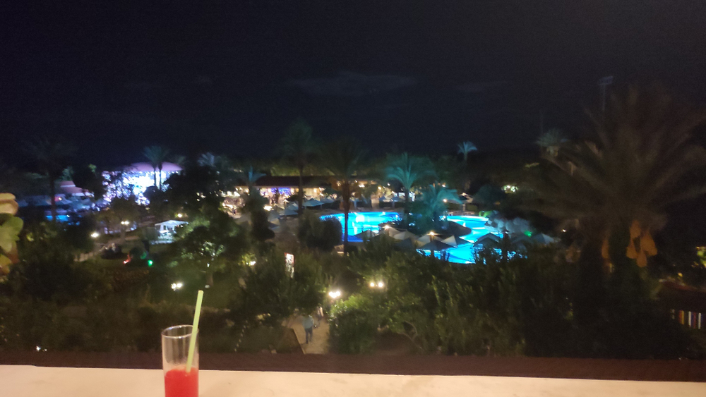 Товар с цветами