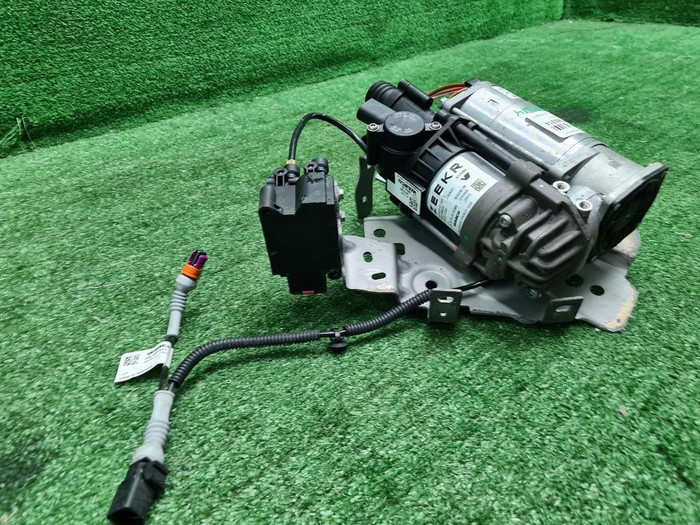 Компрессор пневмоподвески Zeekr 001 (2021-н.в.)