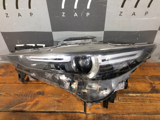 Фара левая LED Mazda CX-5 2 (KF) 17-нв Б/У Оригинал KB8N51040