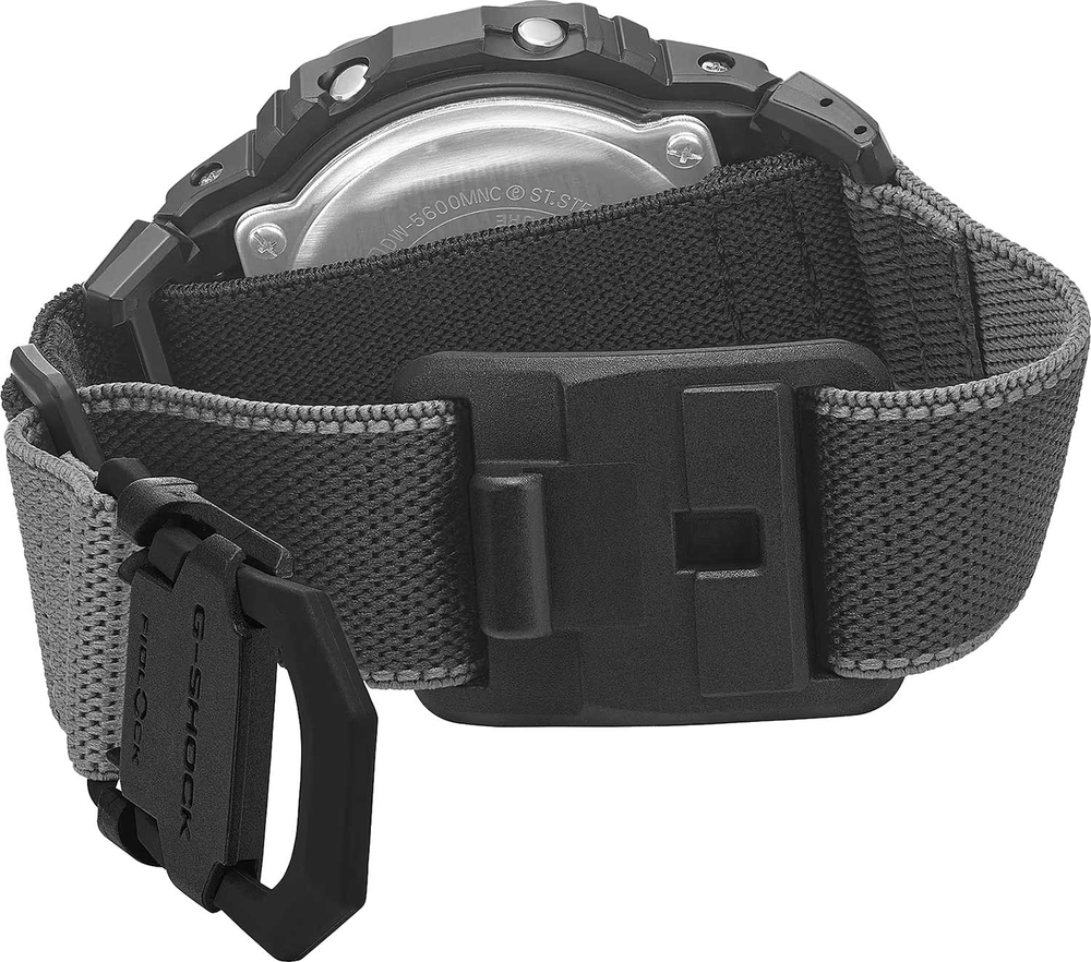 Мужские наручные часы Casio G-Shock DW-5600MNC-1