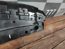 Кожух замка капота Kaiyi E5 21-нв Б/У Оригинал G03840110101AA