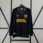 Купить выездную ретро форму «Манчестер Юнайтед» с длинными рукавами 1993-1995